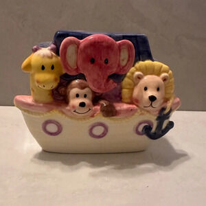 Vintage Napco Ceramic “Noah’s Ark” Music Box Room Decor Plays It’s A Small World